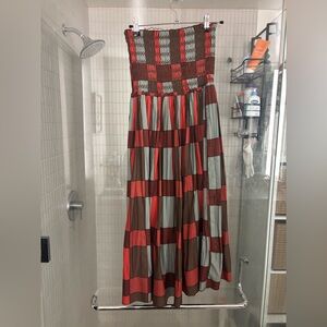 Convertible dress or skirt geometric